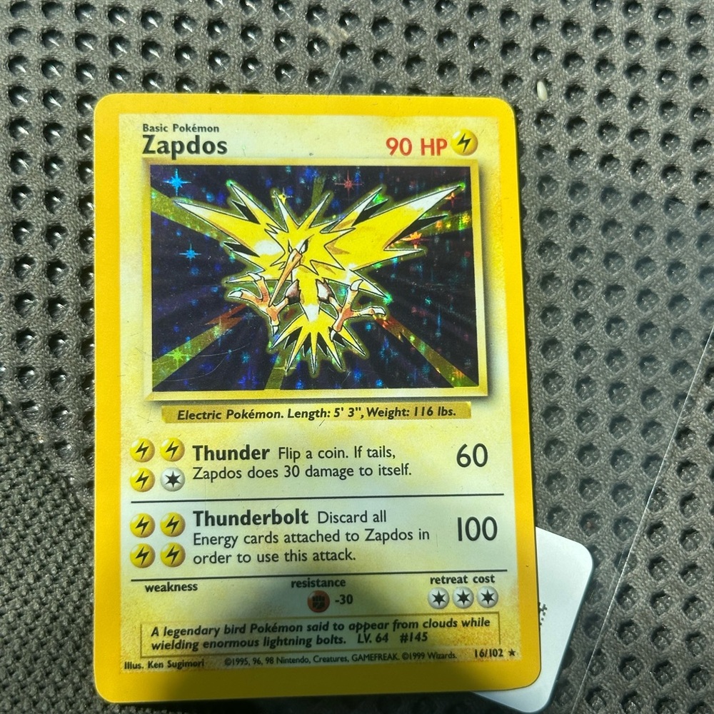 Zapdos Pokémon Card